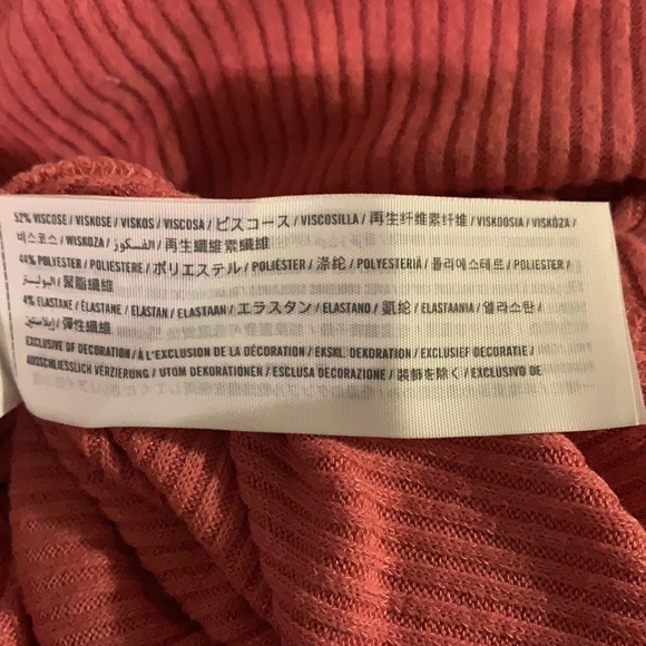 Abercrombie & Fitch NWOT Ribbed Tie Waist V-neck Top Color Light Mauve - Picture 4 of 7